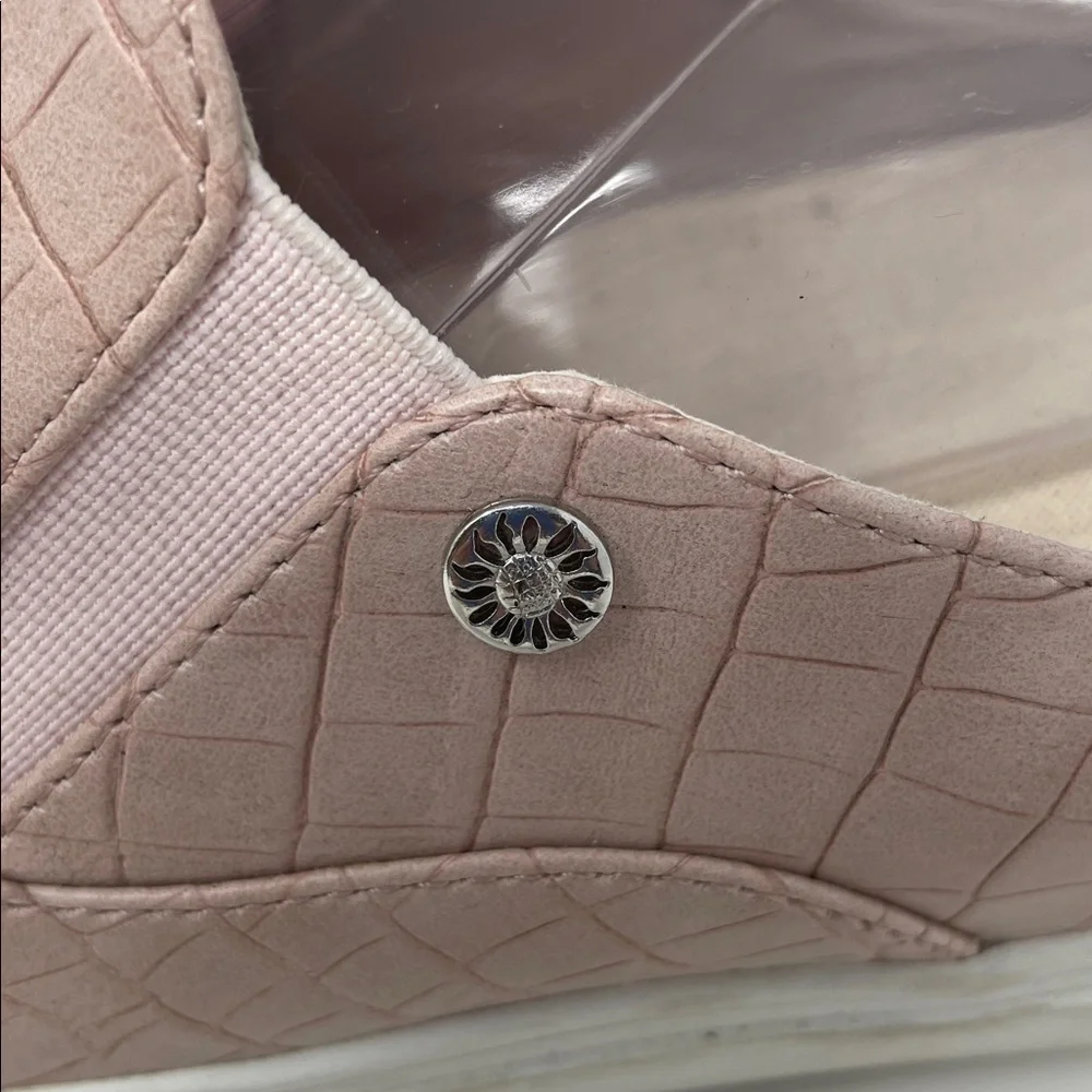 Yellow Box Pink Faux Croc-Embossed Slip-On Sneakers Size 9 Excellent Condition